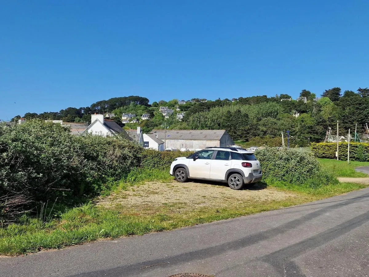 Breton Property With Sea View, Plougasnou 0*,